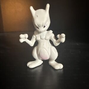 Mewtwo TOMY Pokemon Figure CGTSJ 1999 Nintendo 2" - Vintage Authentic